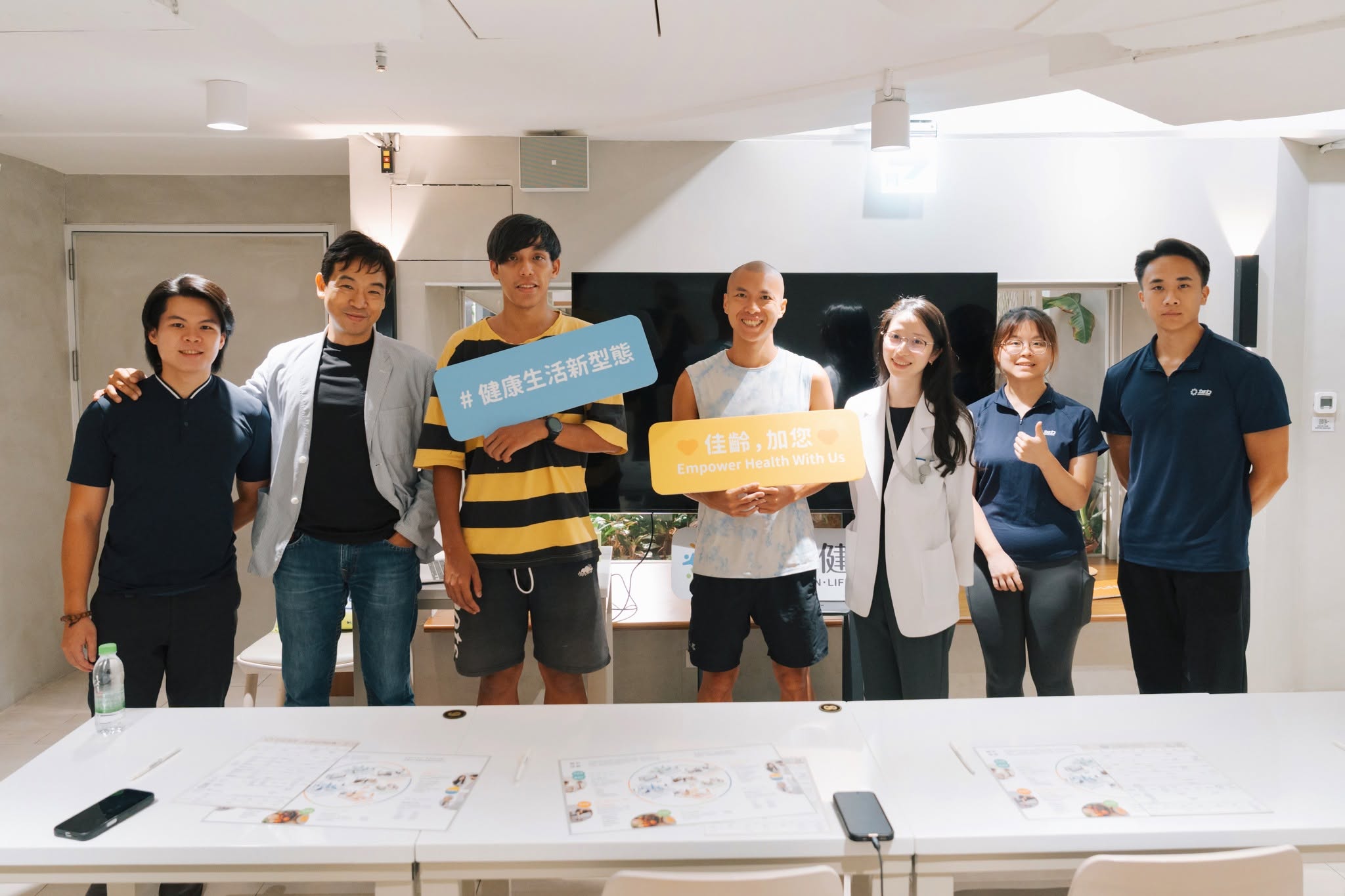 從跑步表現到身體受力｜曙光跑步學校走訪加力，交流足壓與步態分析，探索更有效率的運動方式